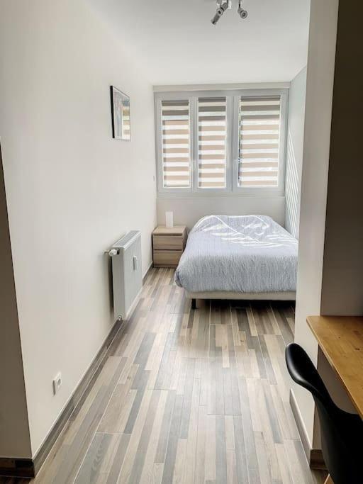 Le Jeanne Apartment